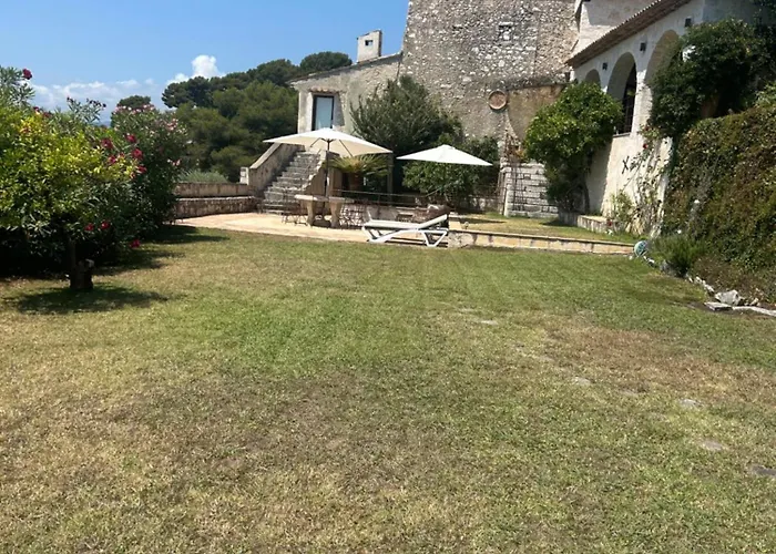 La Petite Maison